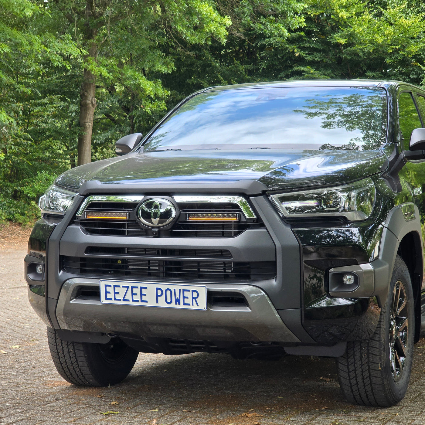 Shadow Vision double 10" light bar integration kit Toyota Hilux Invincible 2021+