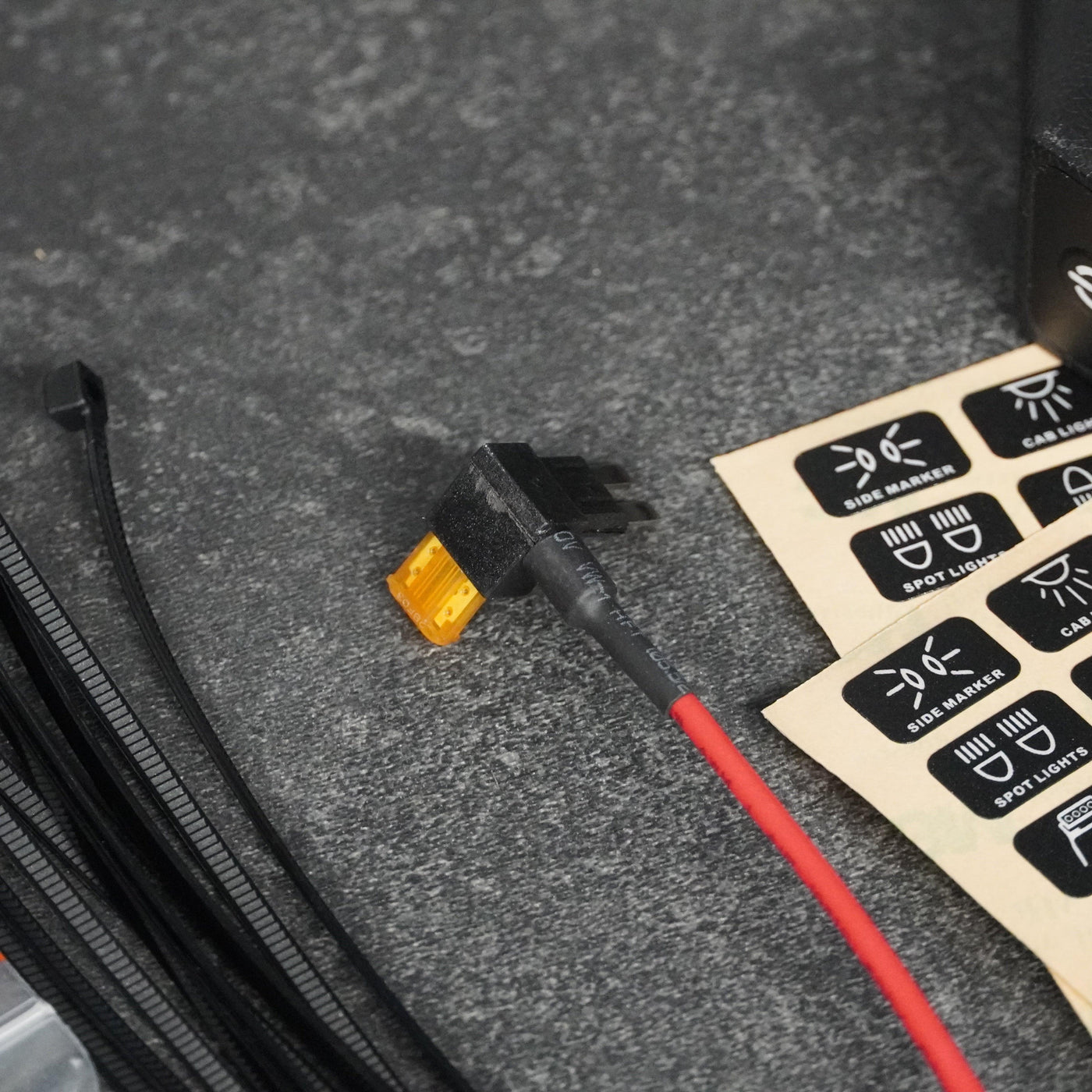 Eezee Power Grab handle Switch Panel with 8 outputs for Jeep Wrangler JL and Gladiator JT - Eezeepower